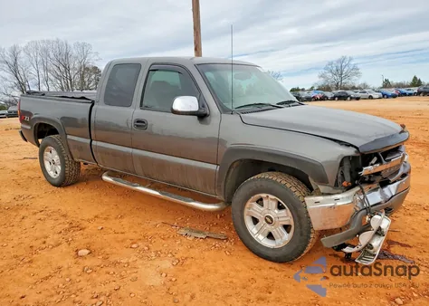 2000 Chevrolet Silverado K1500 from USA, damaged, VIN 1GCEK19T1YE324821